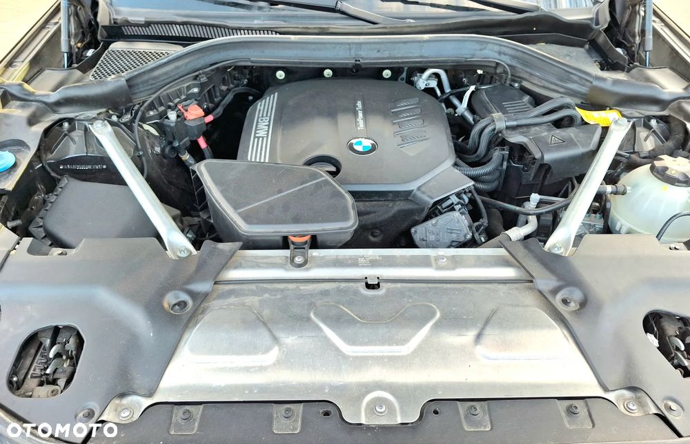 BMW X3 xDrive20d - 21