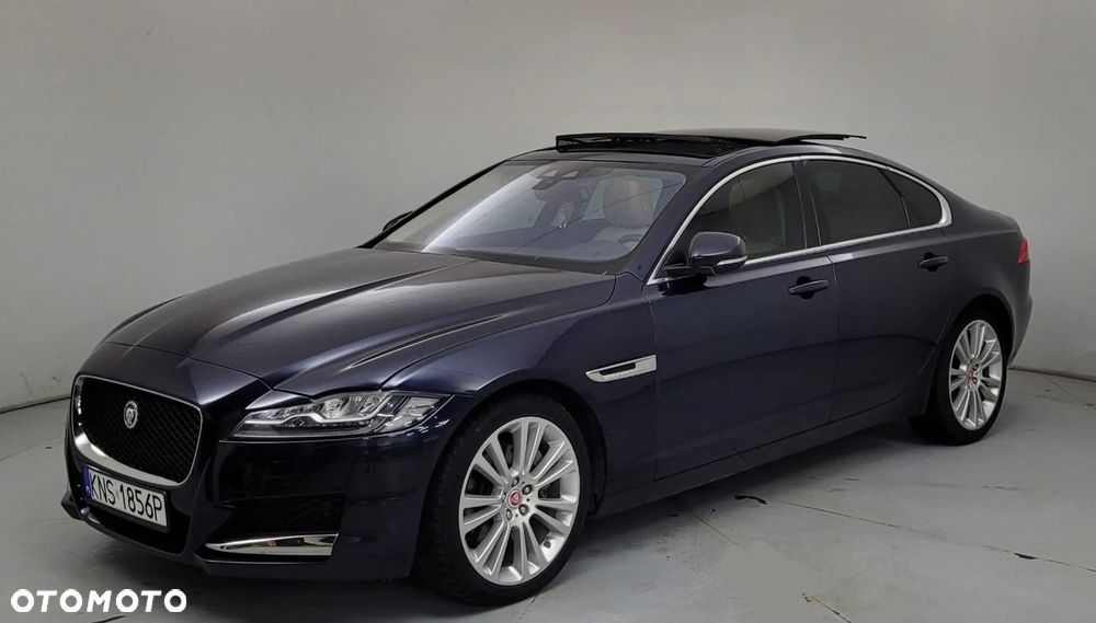 Jaguar XF