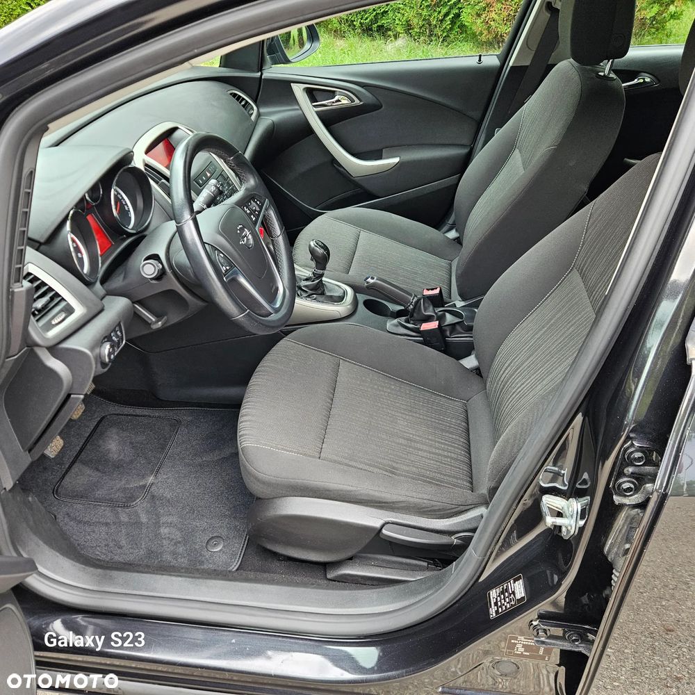 Opel Astra 1.6 Color Edition - 16