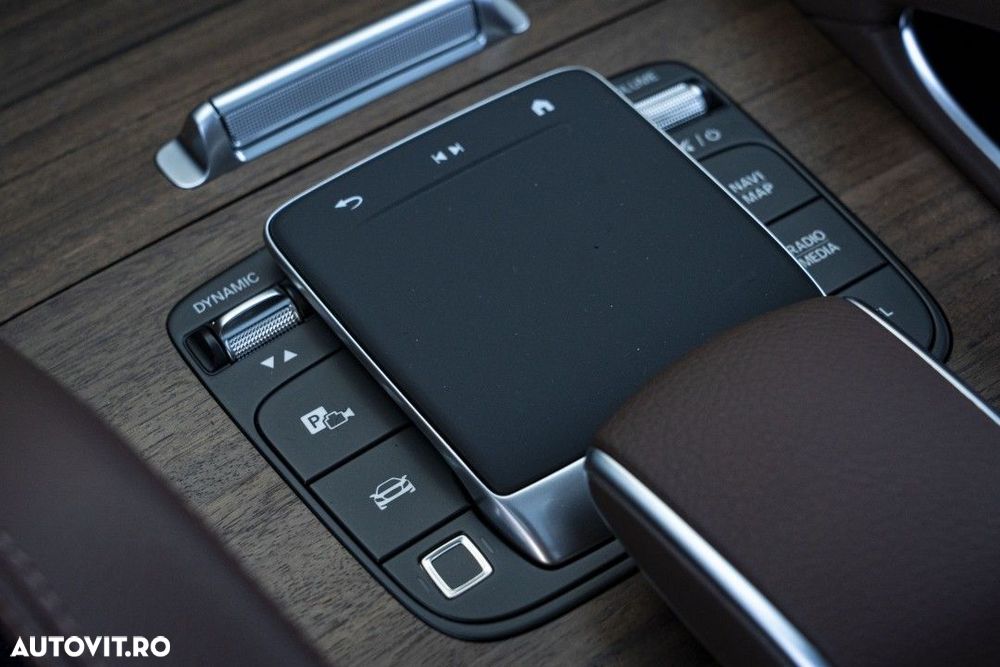 Mercedes-Benz GLE - 24