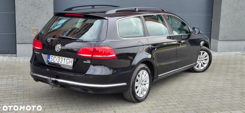 Volkswagen Passat Variant 1.6 TDI DPF BlueMot Comfortline - 11
