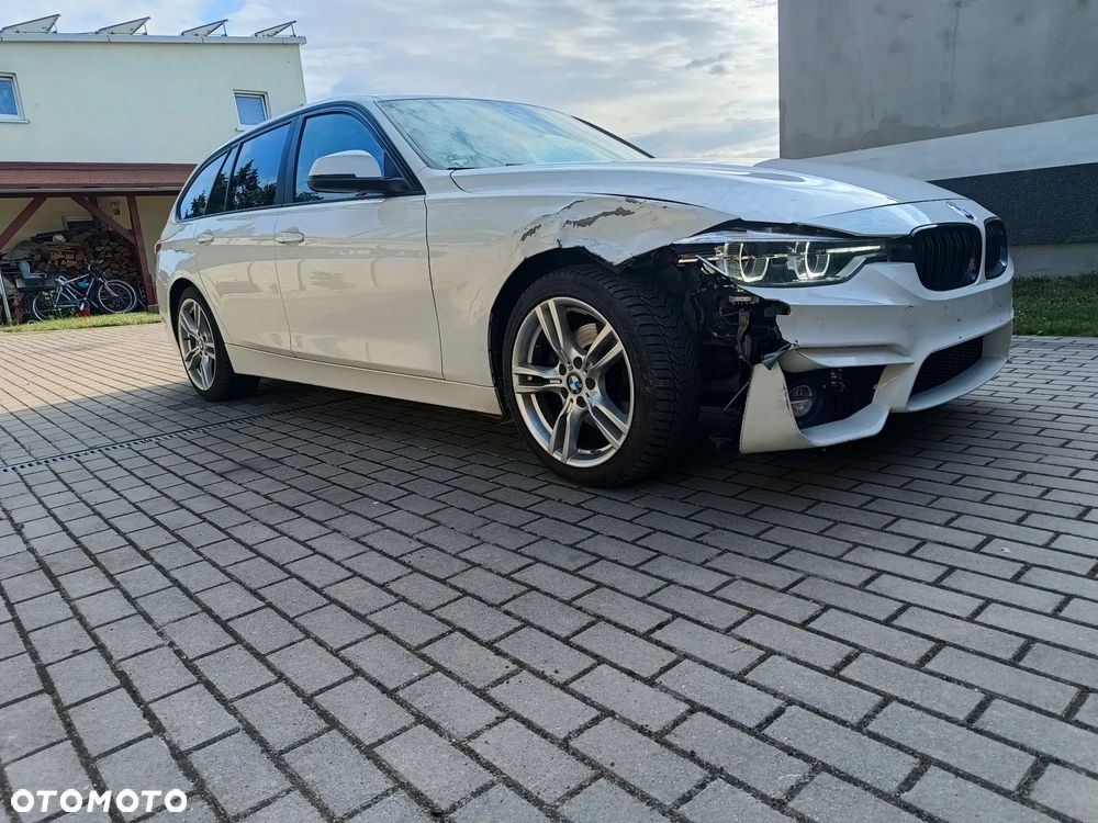 BMW Seria 3 325d M Sport - 6