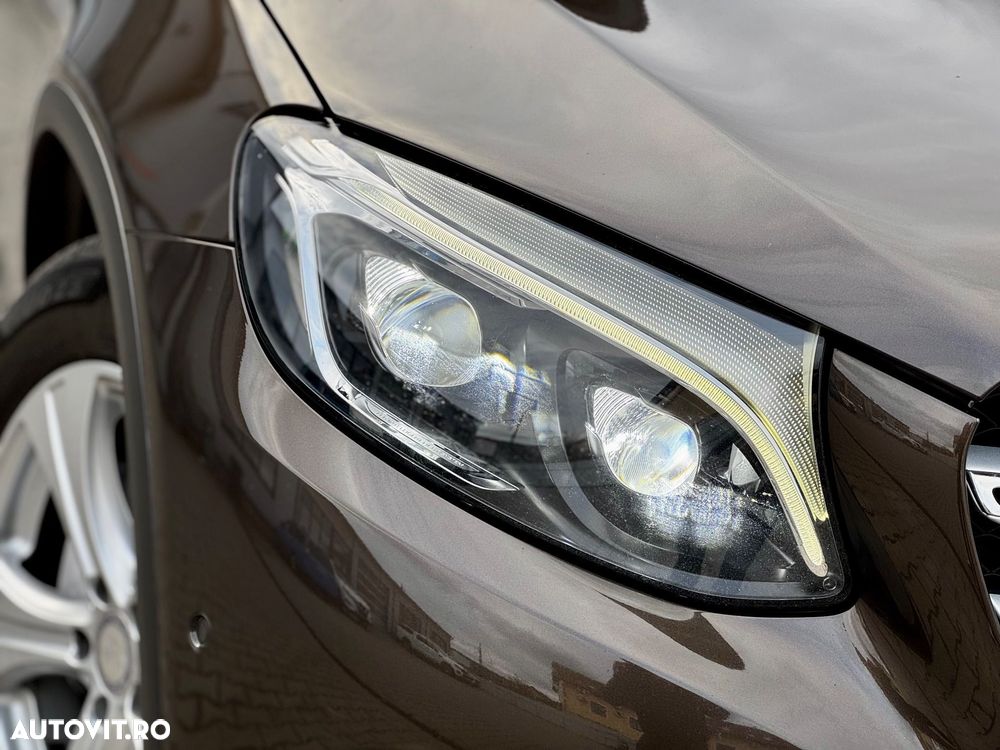 Mercedes-Benz GLC 220 d 4Matic 9G-TRONIC Exclusive - 32