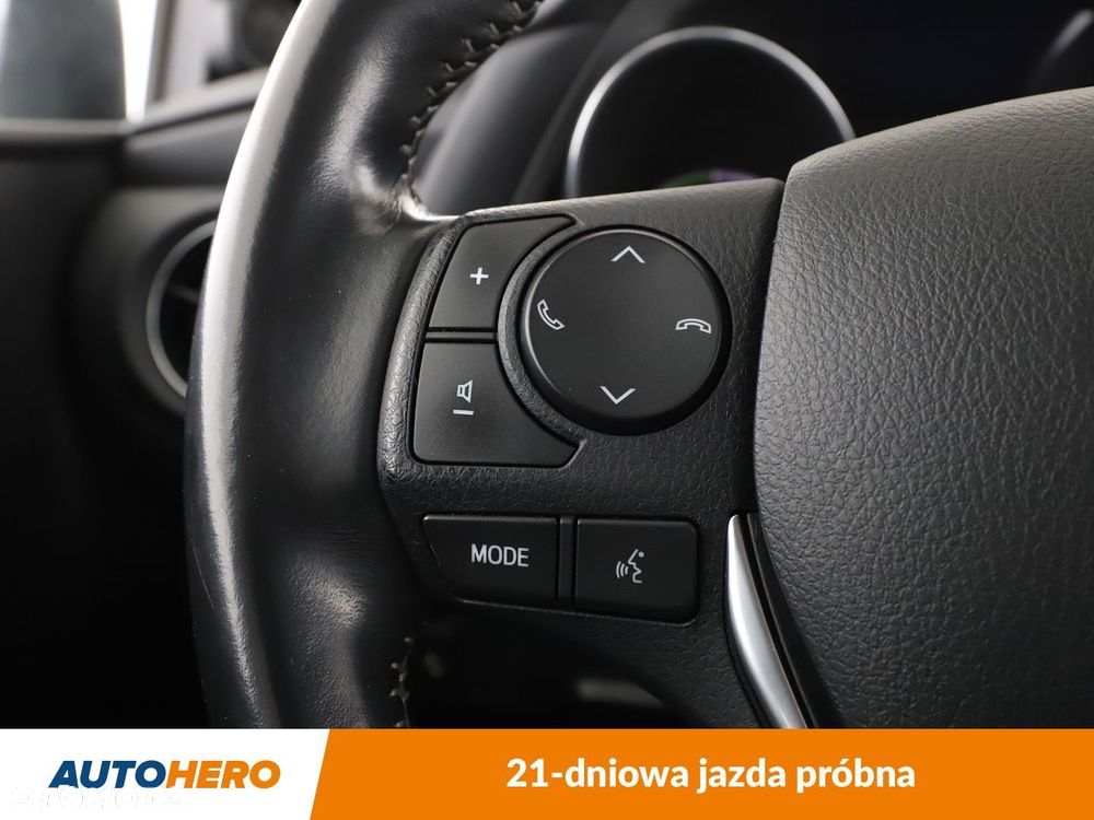 Toyota Auris - 33