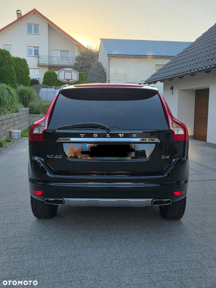 Volvo XC 60 D4 Geartronic Summum - 4