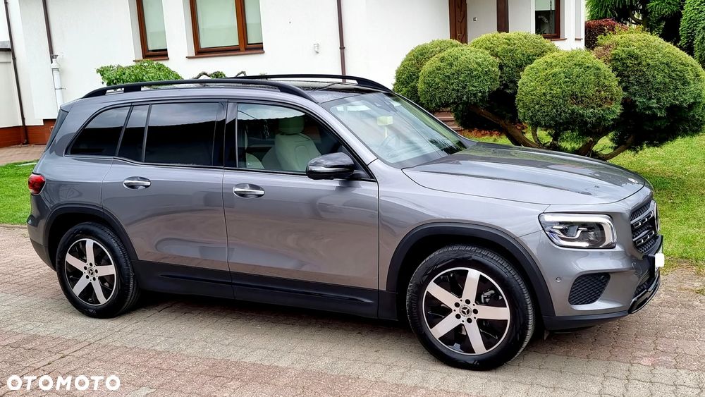 Mercedes-Benz GLB 250 4-Matic AMG Line 8G-DCT - 21