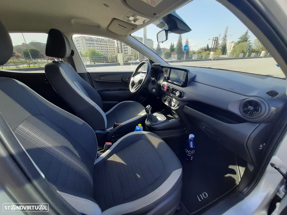 Hyundai i10 1.0 Comfort AMT - 12