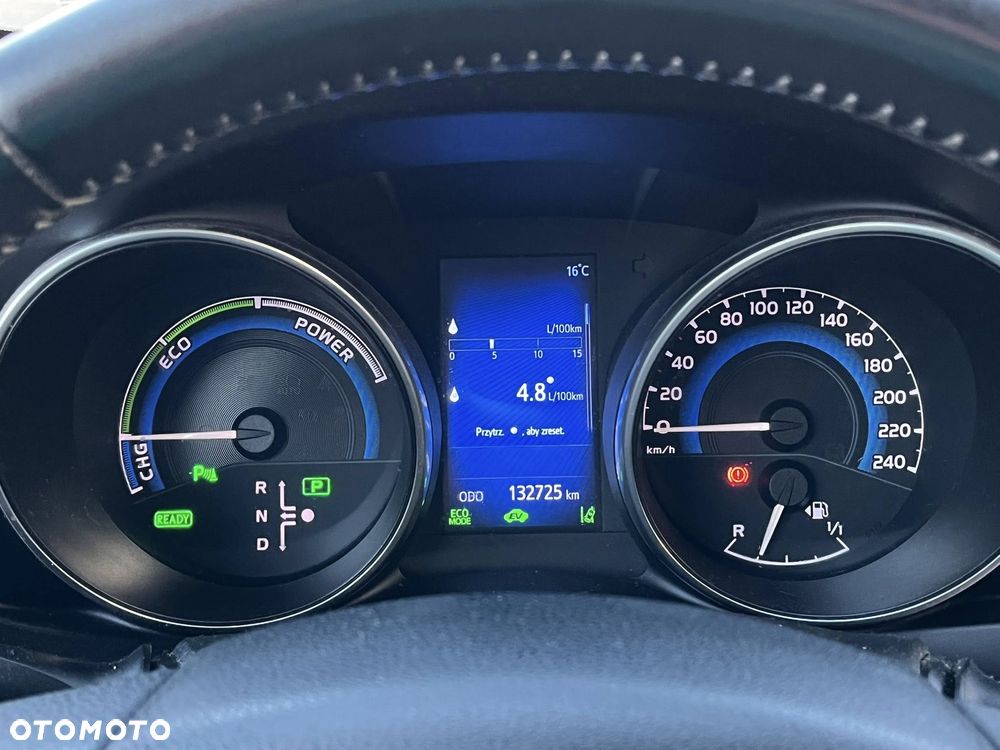 Toyota Auris Hybrid 135 Selection - 24