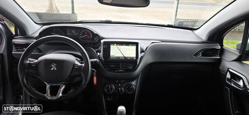 Peugeot 208 1.5 BlueHDi Signature - 14