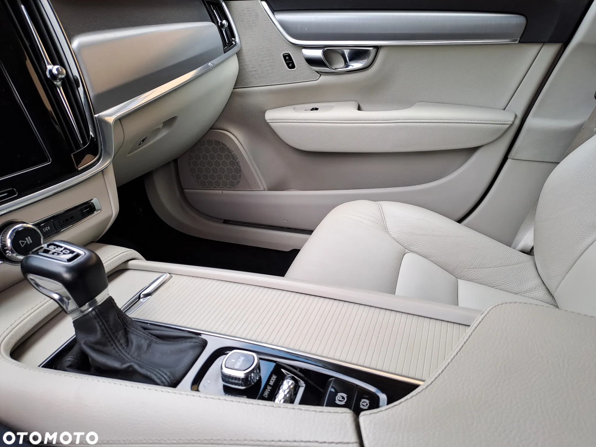 Volvo XC 70 - 9
