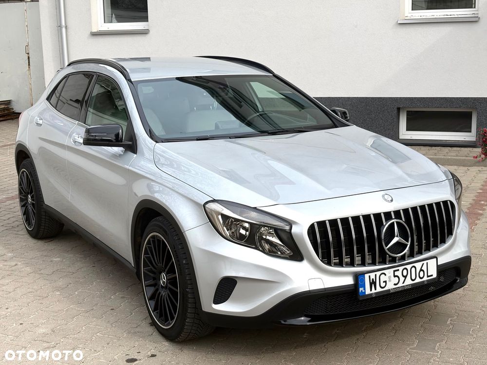Mercedes-Benz GLA 200 (CDI) d 4Matic 7G-DCT AMG Line - 4