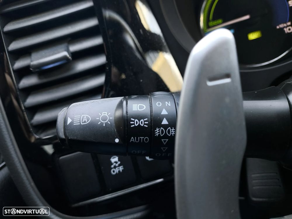 Mitsubishi Outlander - 24