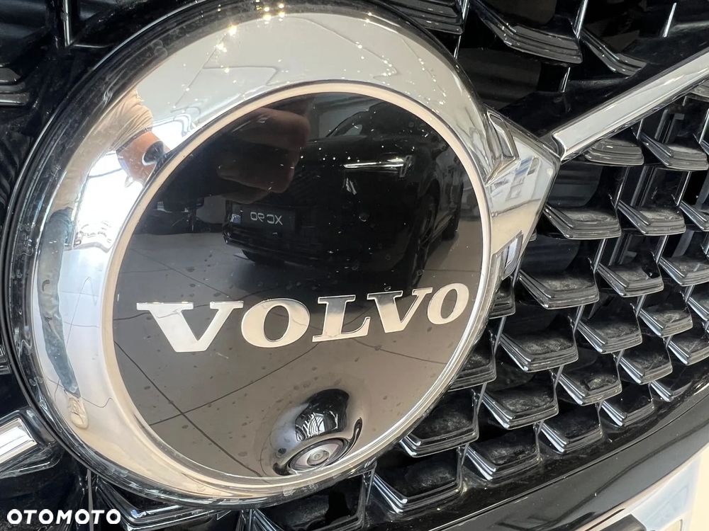 Volvo XC 60 B5 B AWD Plus Black Edition - 33