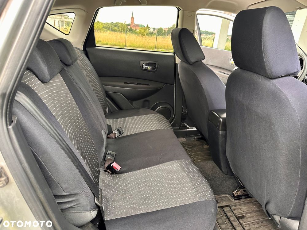 Nissan Qashqai 2.0 4x4 Visia - 12
