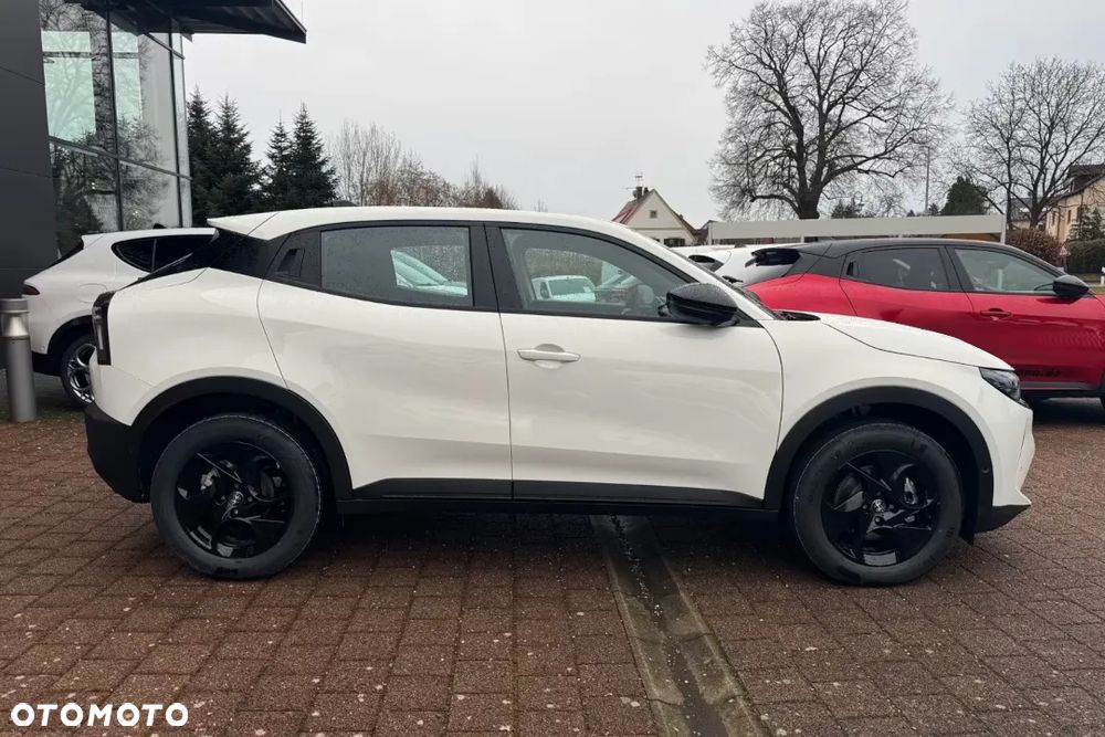 Alfa Romeo Junior 1.2 mHEV Ibrida eDCT - 8