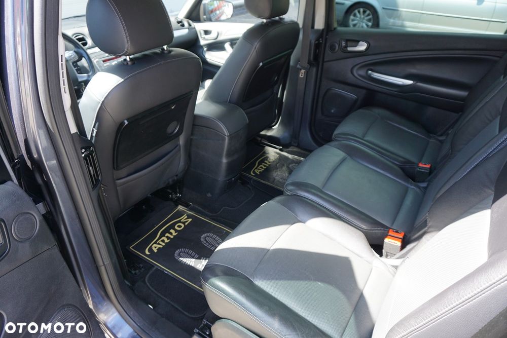 Ford S-Max 2.0 TDCi DPF Titanium X - 34