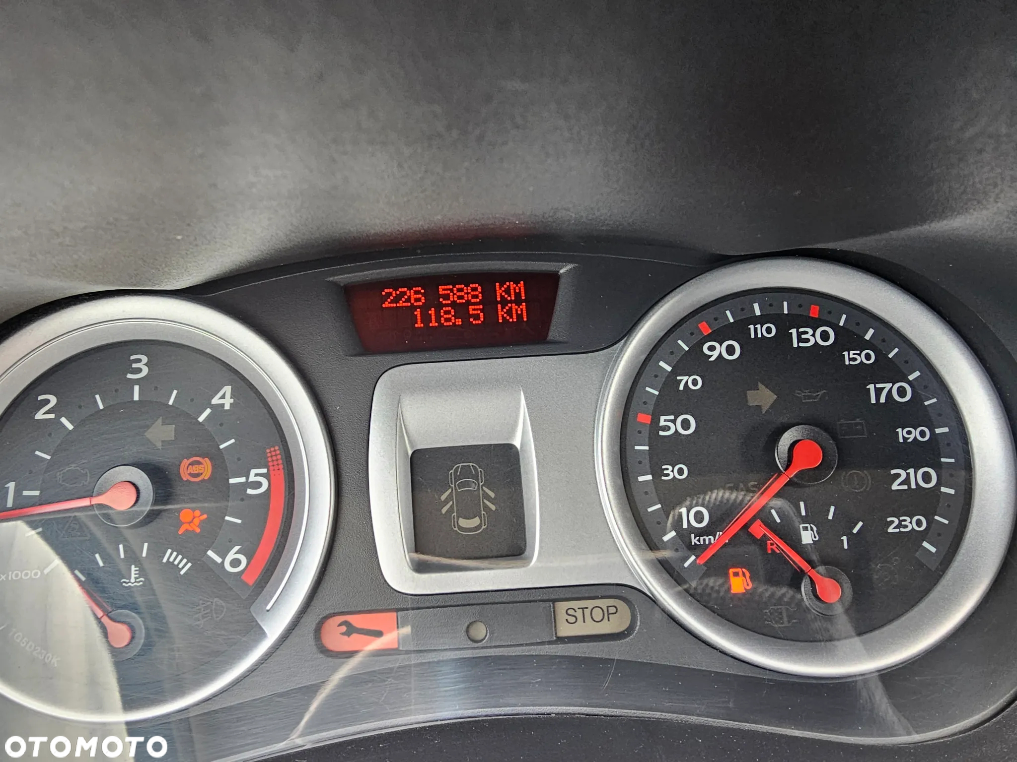 Renault Clio - 16