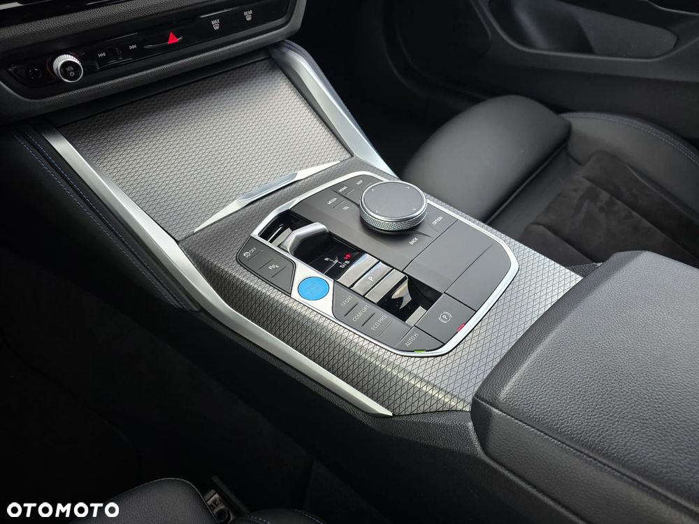 BMW i4 M50 Gran Coupe xDrive - 32