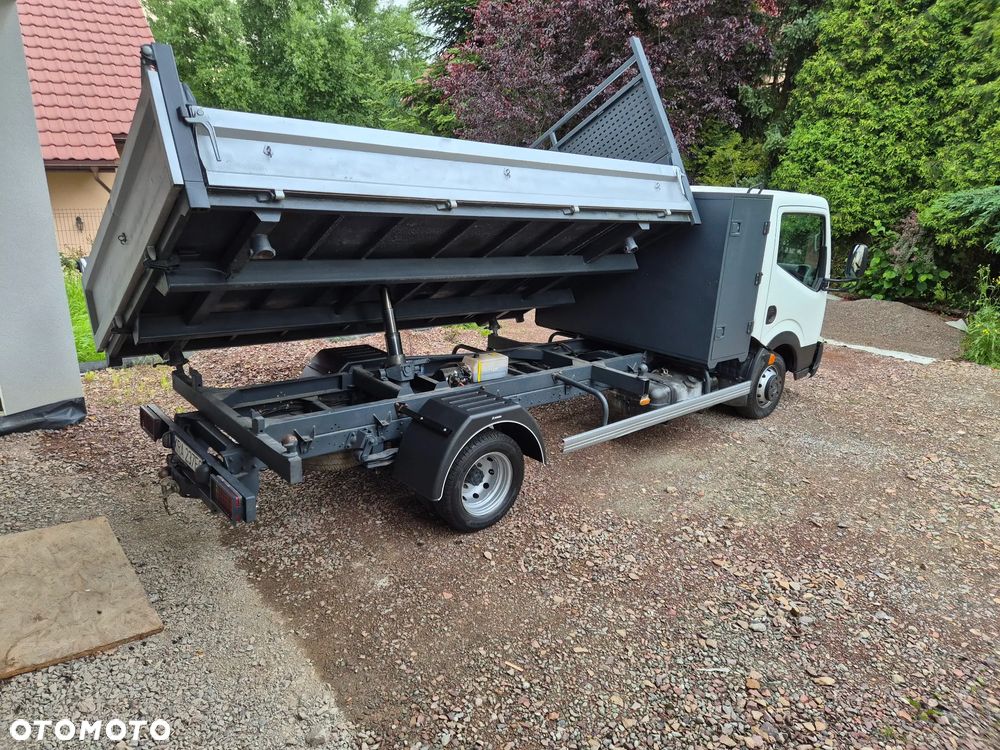 Nissan Cabstar - 11