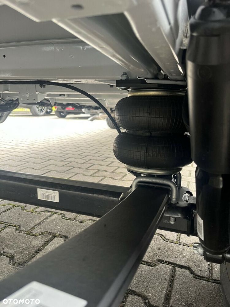 Opel movano Podwozie z kontenerem i windą L4 Heavy 2.2 TD 140KM MT6 - 8