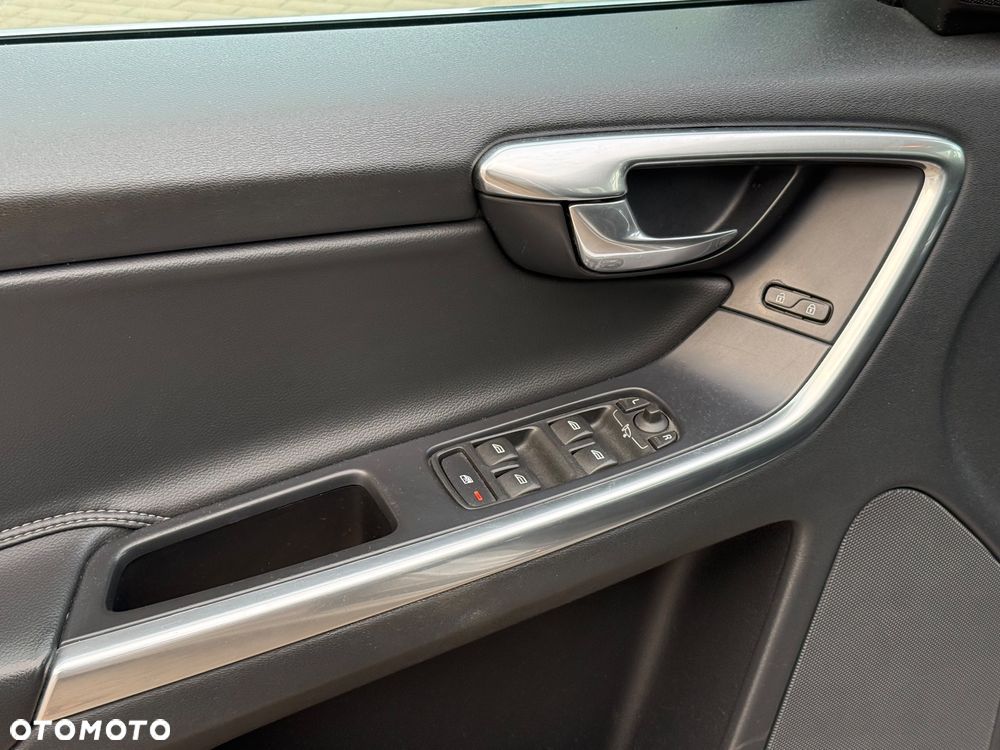 Volvo XC 60 - 19