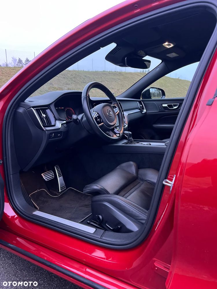 Volvo S60 T4 R-Design - 6