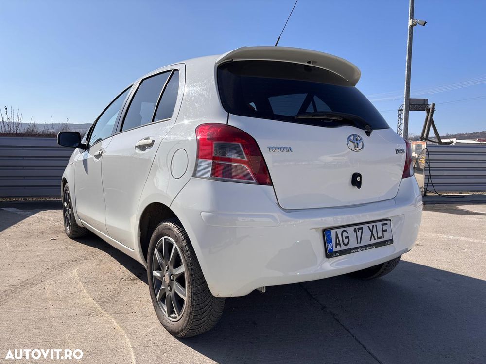 Toyota Yaris 1.33 VVT-i Sol - 8
