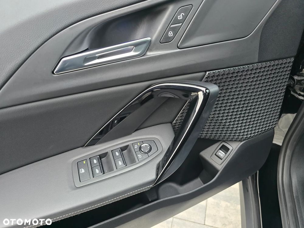 BMW X1 sDrive18d - 12