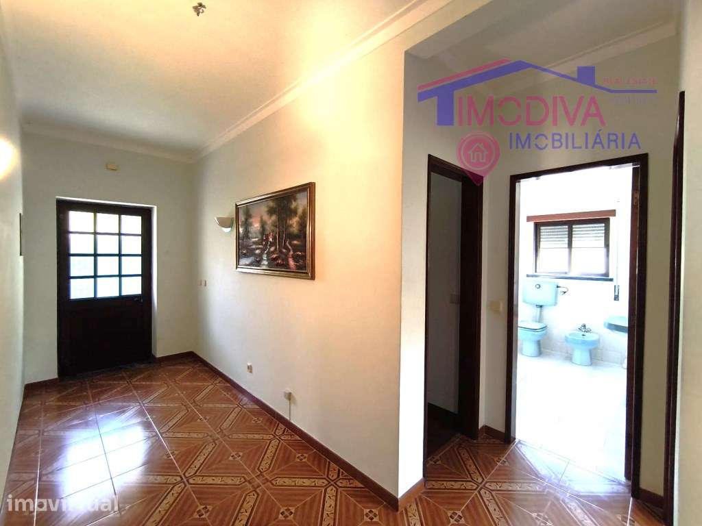 Apartamento T2 rés do chão para arrendamento em Figueiró dos Vinhos - Grande imagem: 3/21