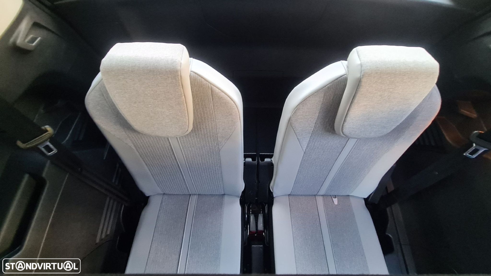 Peugeot 5008 1.5 BlueHDi Allure EAT8 - 52