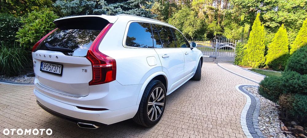 Volvo XC 90 - 9