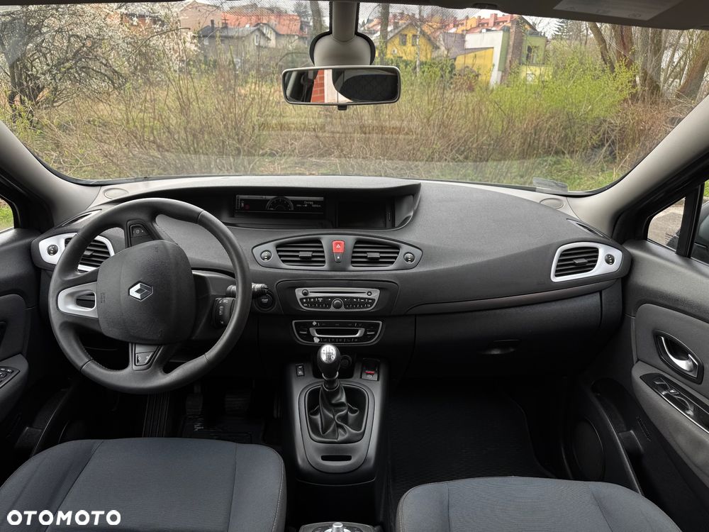 Renault Scenic 1.5 dCi Authentique - 8