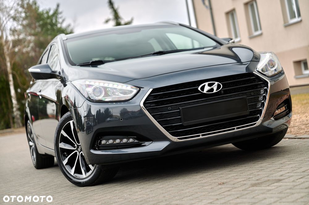 Hyundai i40 Kombi 1.7 CRDi DCT Premium - 1