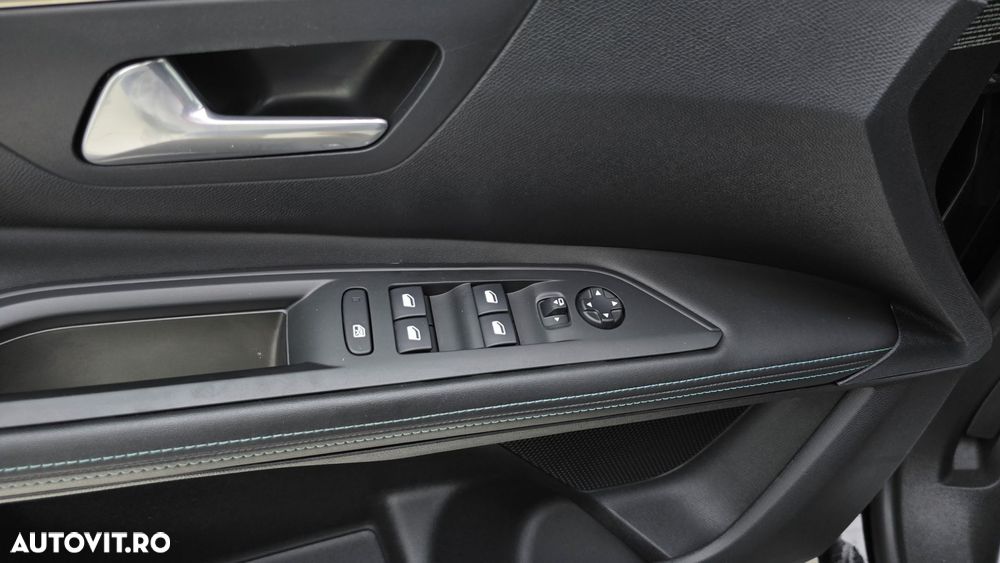 Peugeot 3008 1.5 BlueHDI S&S EAT8 Allure - 11
