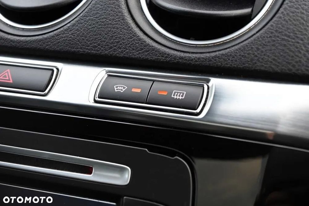 Ford S-Max 2.0 TDCi DPF Titanium X - 29