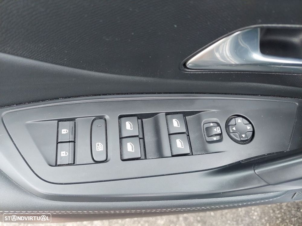 Peugeot 308 SW 1.5 BlueHDi Allure - 20