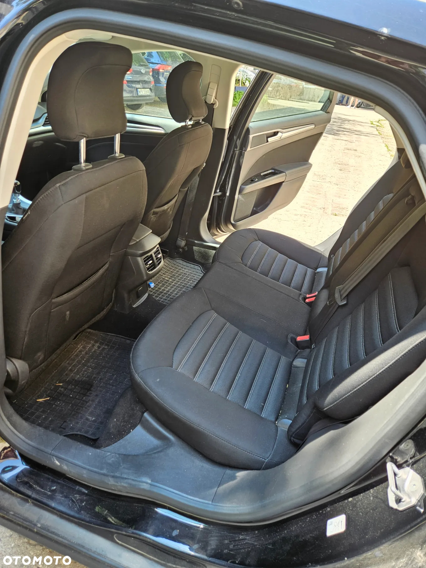 Ford Mondeo 1.5 EcoBoost Trend - 12
