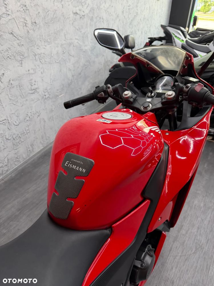 Honda CBR - 19