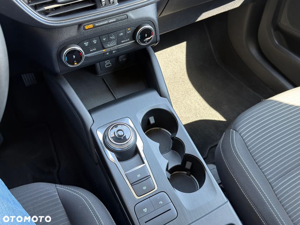 Ford Kuga 2.5 Duratec FHEV TITANIUM - 28