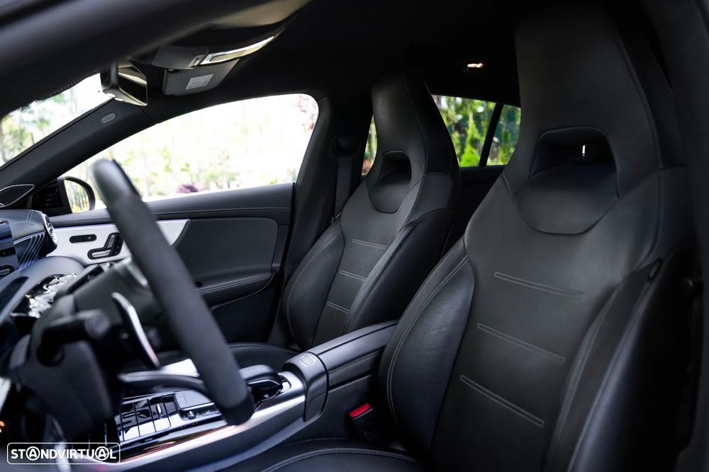 Mercedes-Benz CLA 35 AMG 4Matic Speedshift 8G-DCT Line Advanced Plus - 24