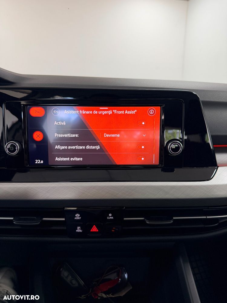 Volkswagen Golf 1.0 eTSI DSG MHEV Life - 23