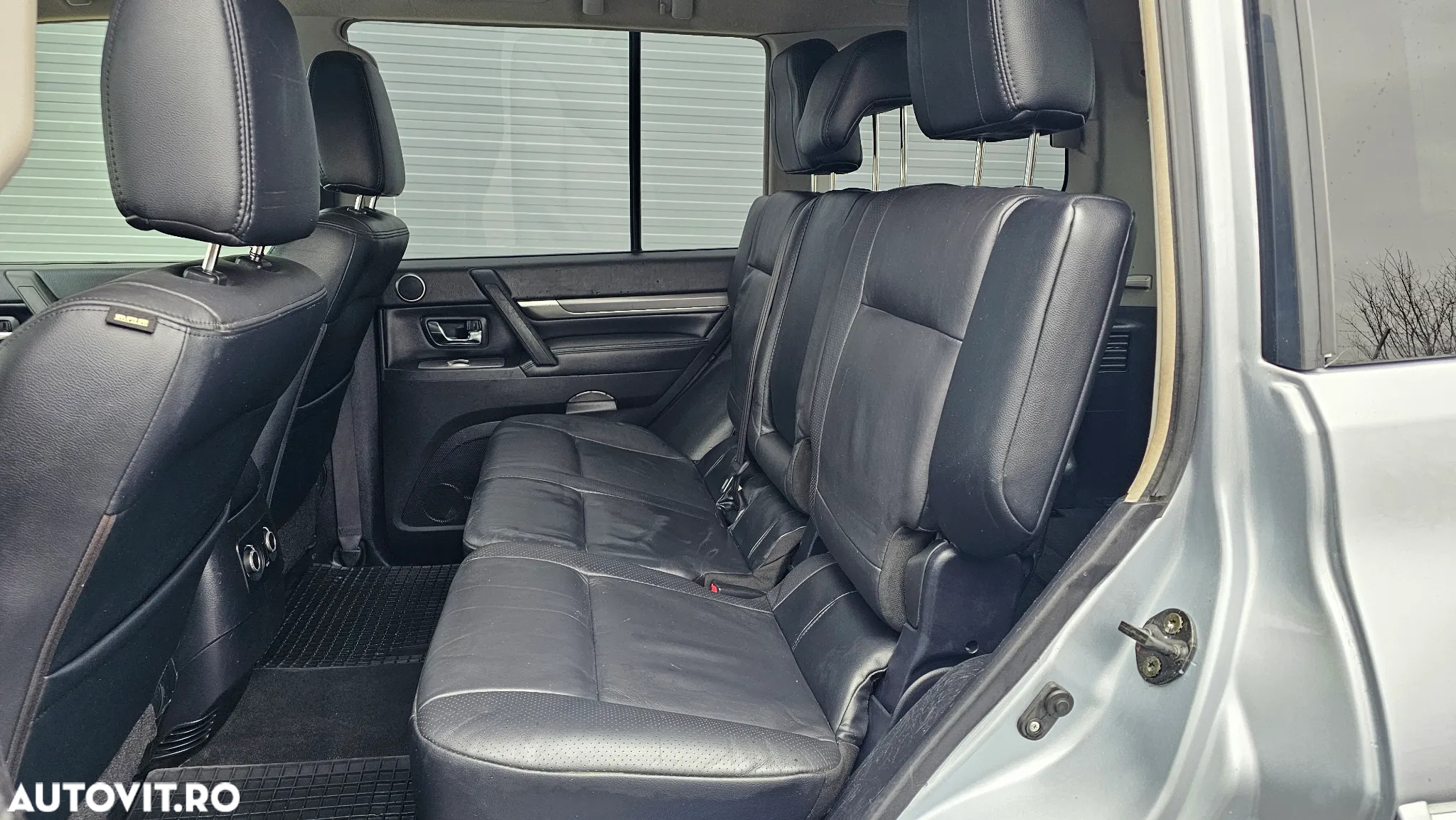 Mitsubishi Pajero LWB 3.2 DI-D Instyle A/T - 9