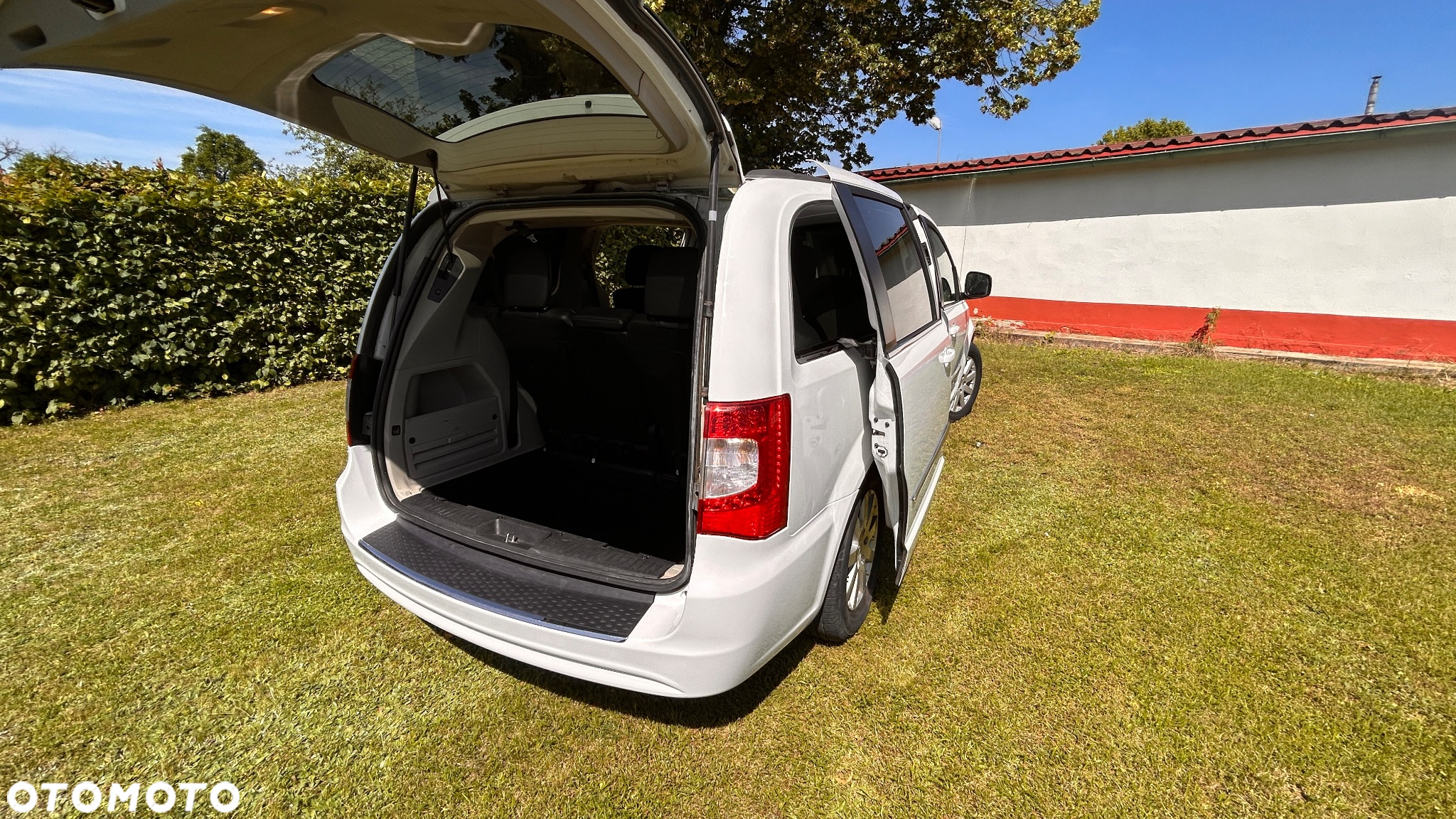 Chrysler Town & Country 3.6 Touring - 15