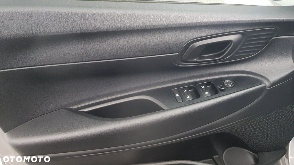 Hyundai i20 - 19