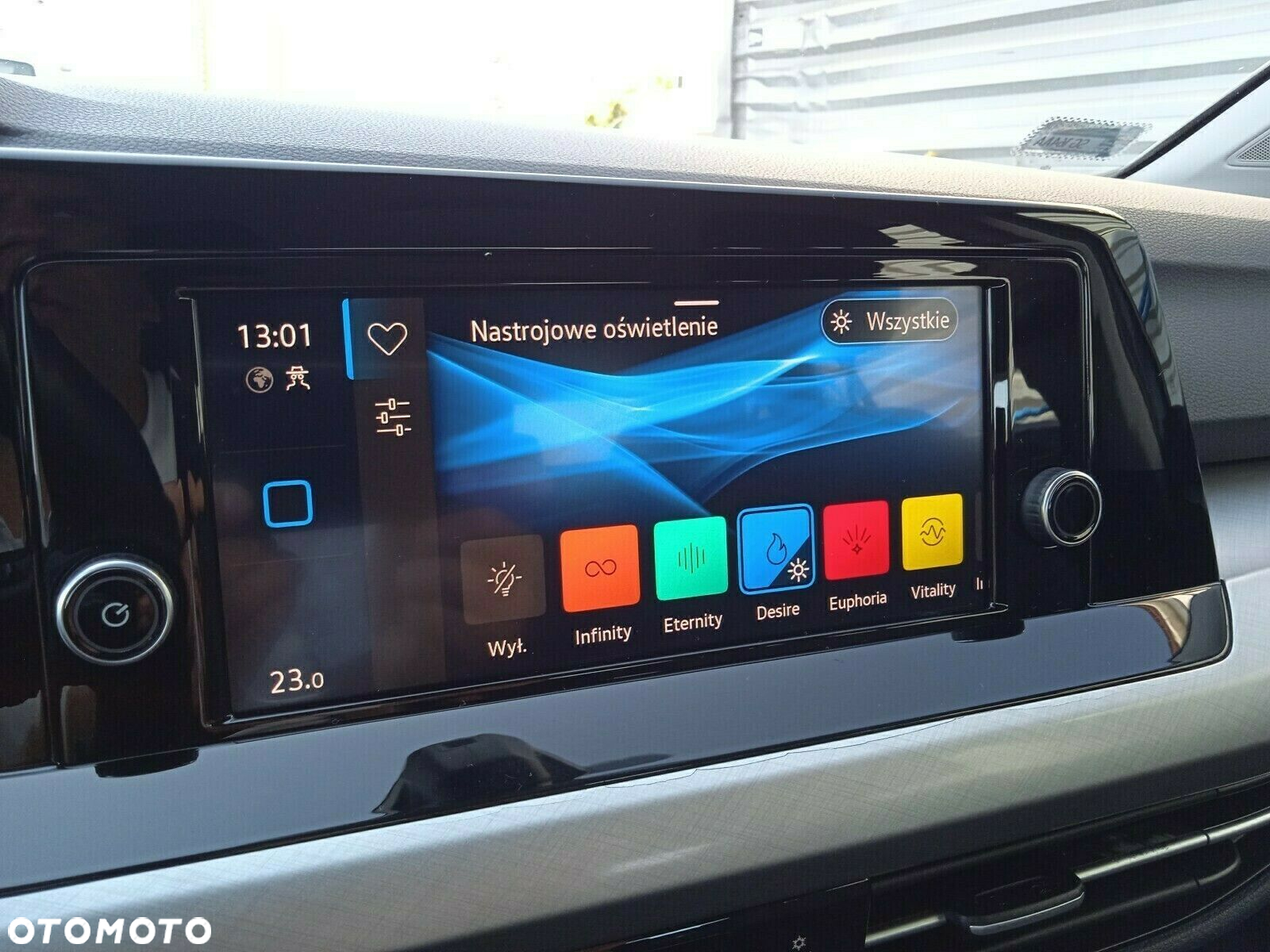 Volkswagen Golf VIII 1.5 TSI EVO Life - 24