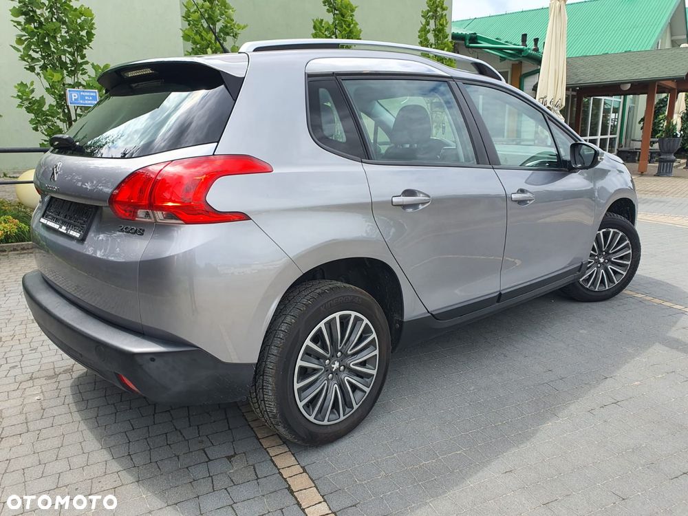 Peugeot 2008 1.2 Pure Tech Active - 11