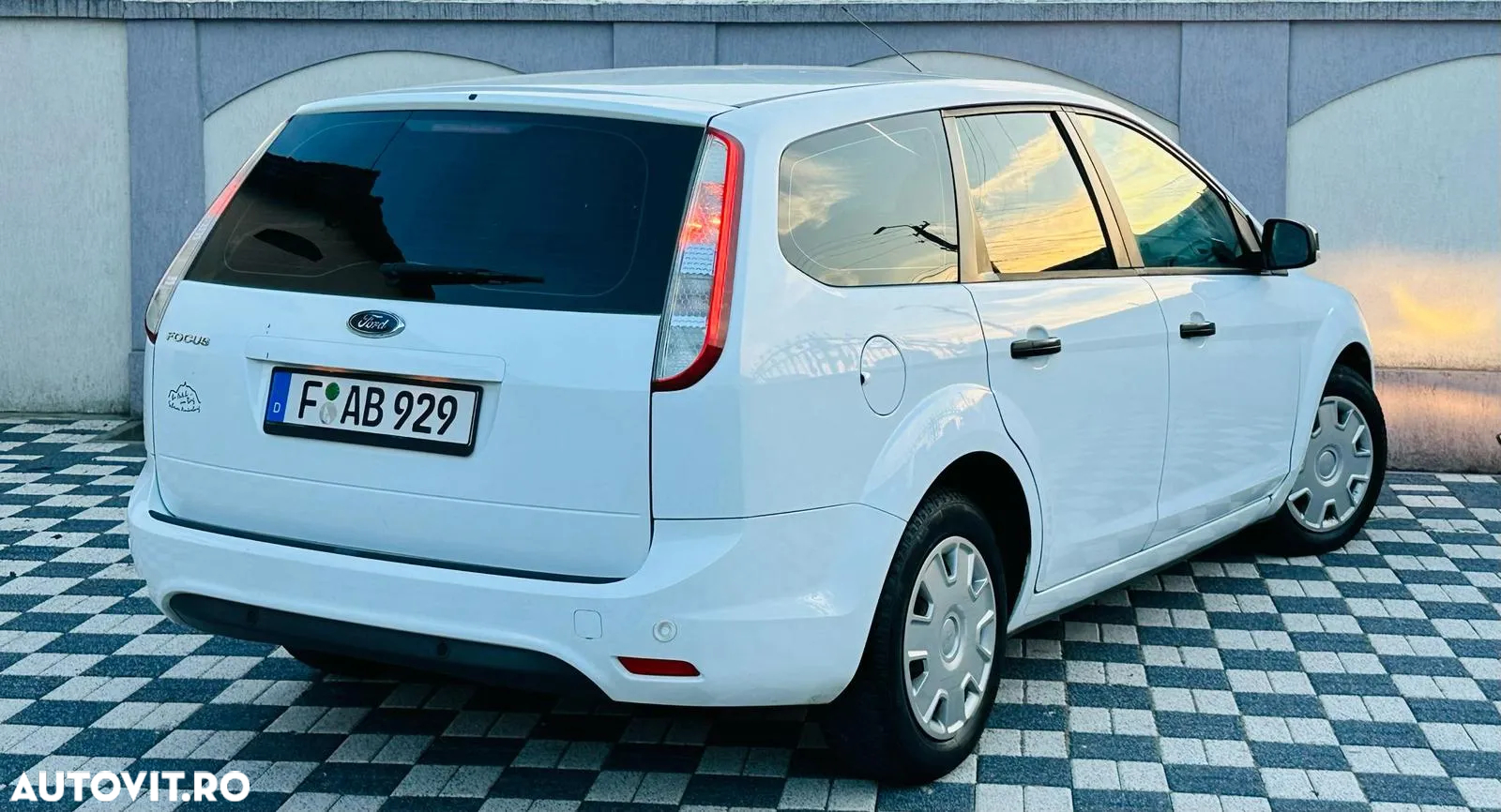 Ford Focus - 4
