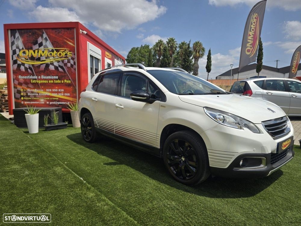 Peugeot 2008 1.2 PureTech Allure - 1