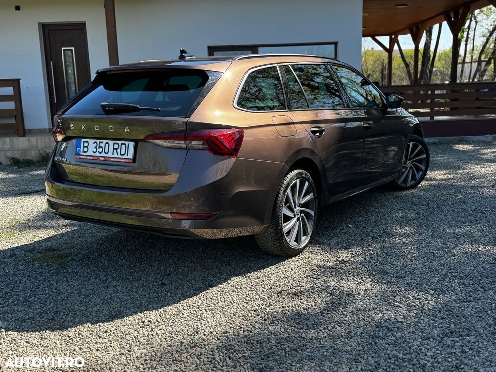 Skoda Octavia 2.0 TDI STYLE DSG - 2