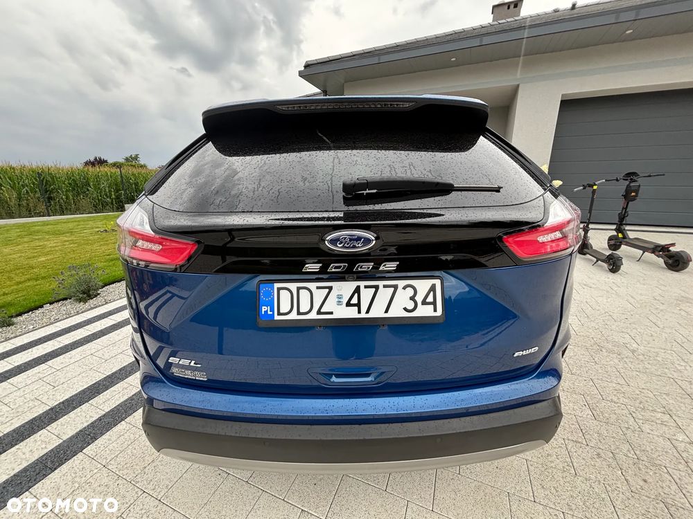 Ford Edge - 11